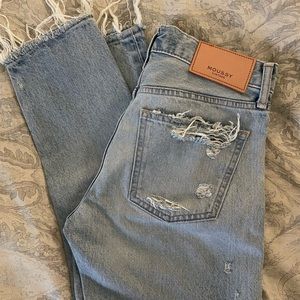 Moussy distressed light wash straight leg ankle denim size 26